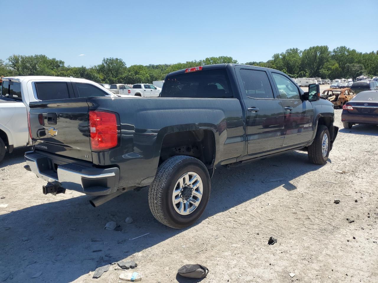 2019 Chevrolet Silverado K2500 Heavy Duty Lt - Image 3