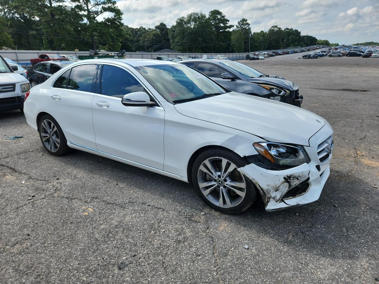 2018 Mercedes-Benz C 300 - Фото 4