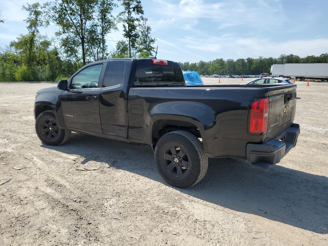 2016 Chevrolet Colorado - Фото 2