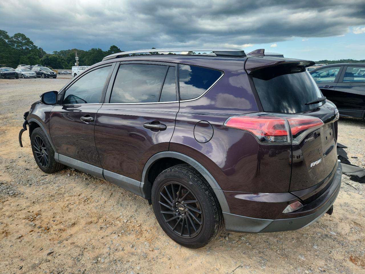 2017 Toyota Rav4 Xle - Фото 2