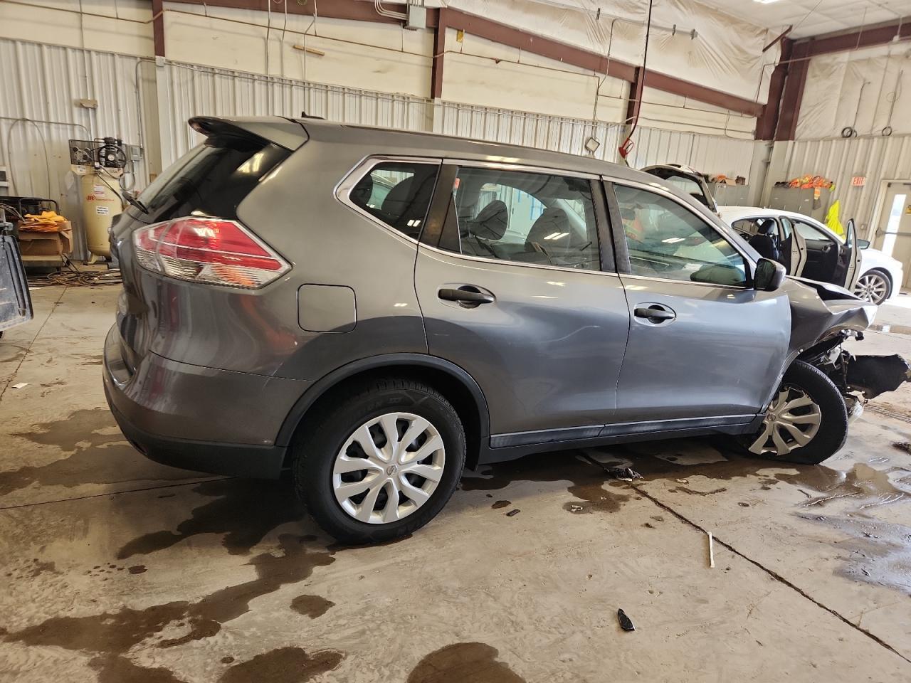 2016 Nissan Rogue S - Фото 3