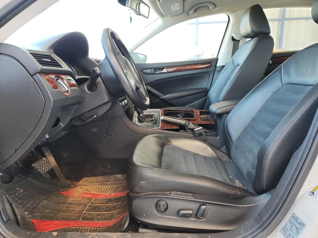 2012 Volkswagen Passat Sel - Фото 7