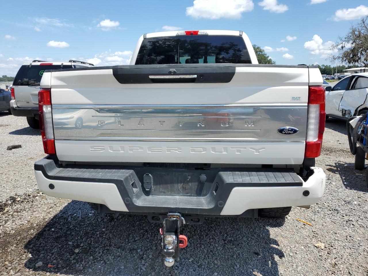 2017 Ford F250 Super Duty - Фото 6