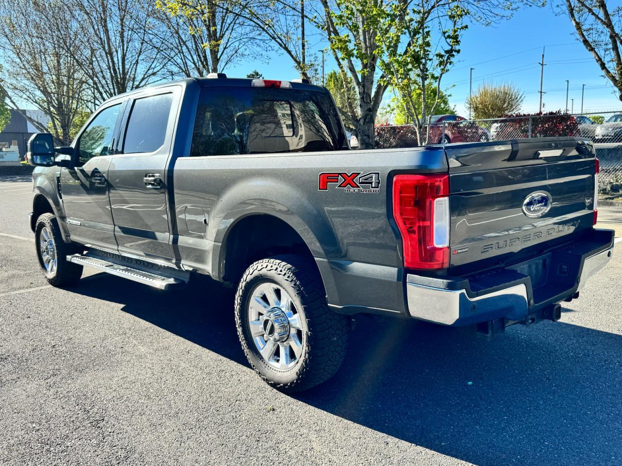 2018 Ford F350 Super Duty - Фото 3