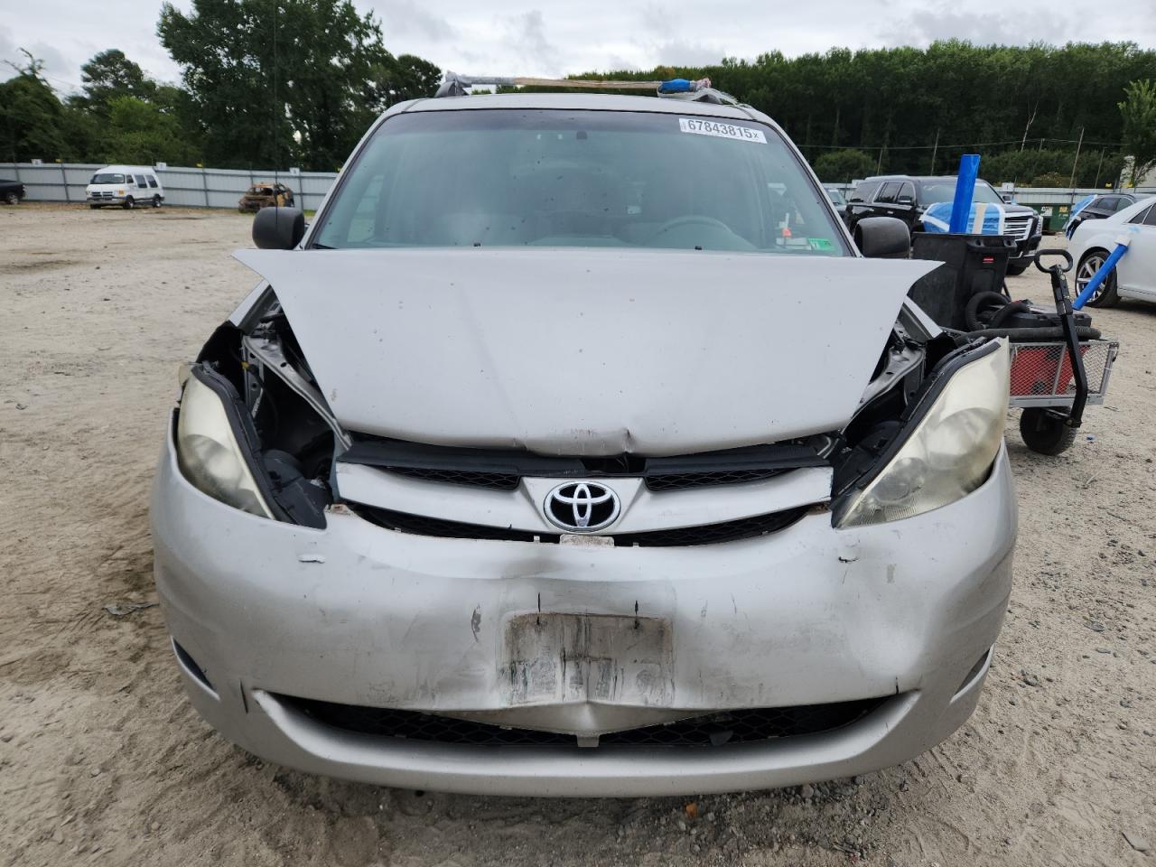 2010 Toyota Sienna Ce - Фото 5