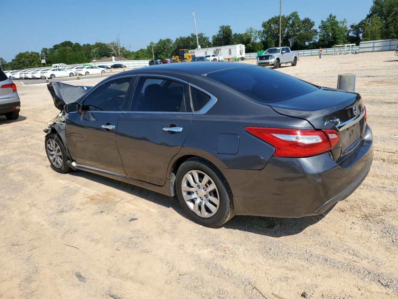 2017 Nissan Altima 2.5 - Фото 2