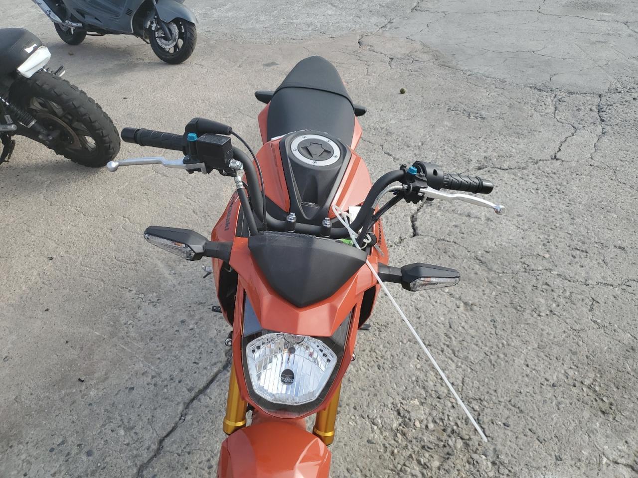 2025 Kawasaki Br125 J - Фото 5