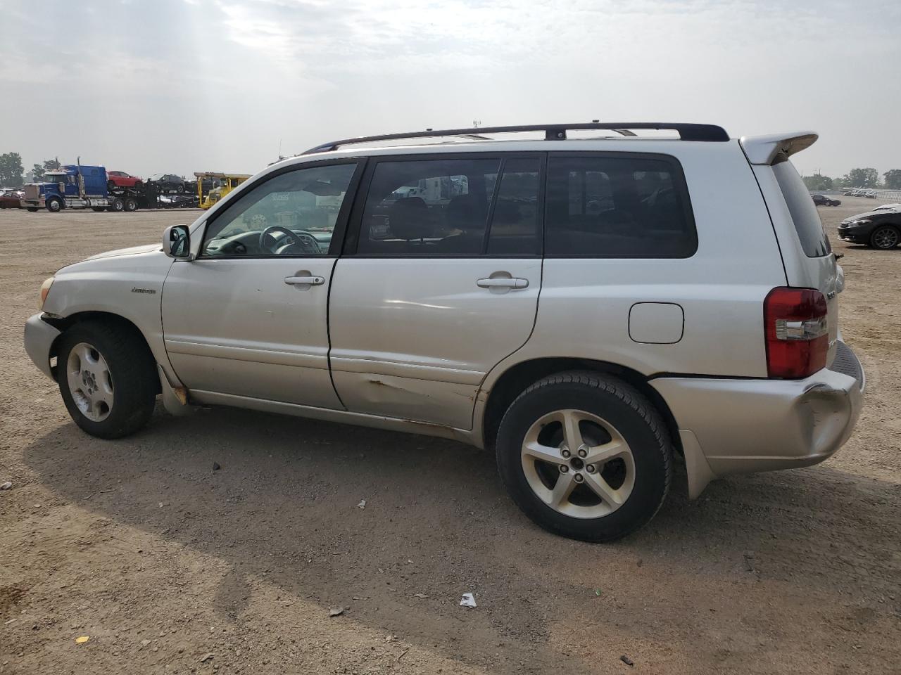 2005 Toyota Highlander Limited - Image 2