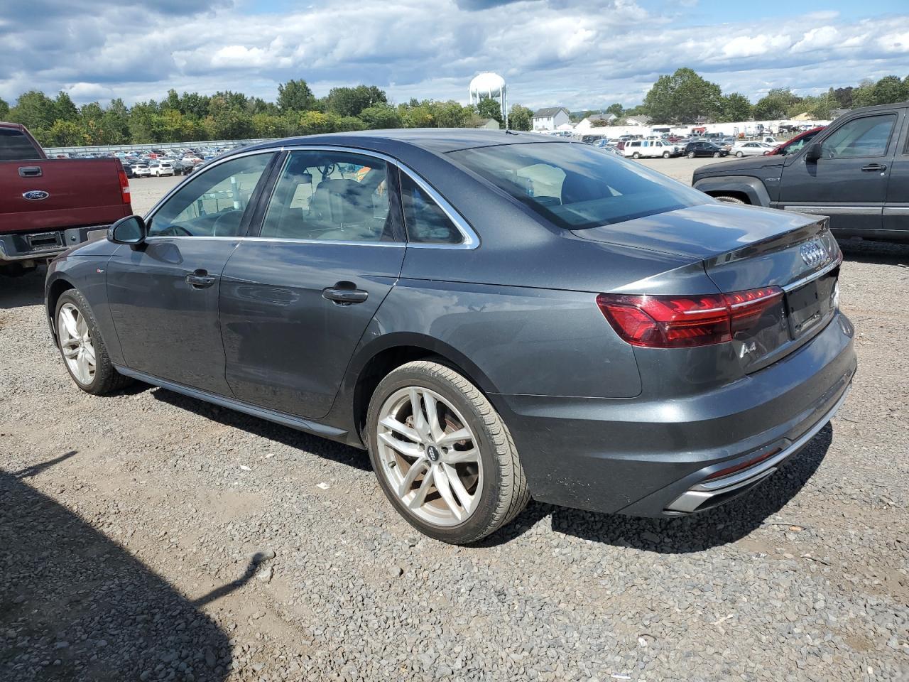 2020 Audi A4 Premium - Фото 2