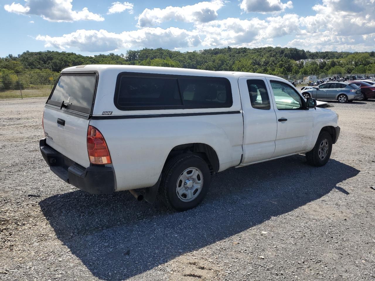 2015 Toyota Tacoma Access Cab - Image 3