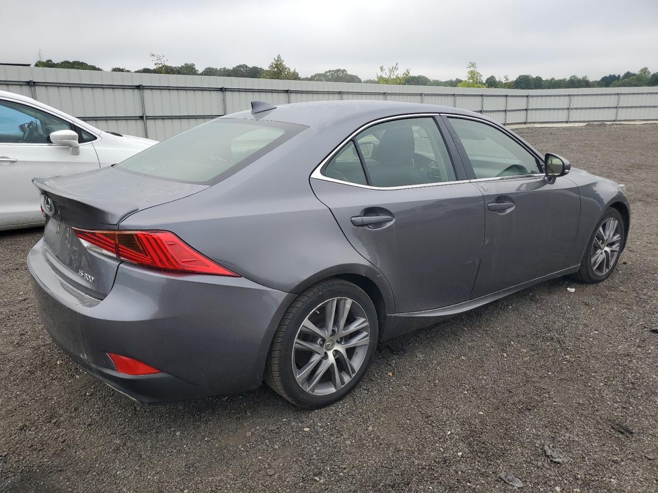 2020 Lexus Is 300 - Image 3
