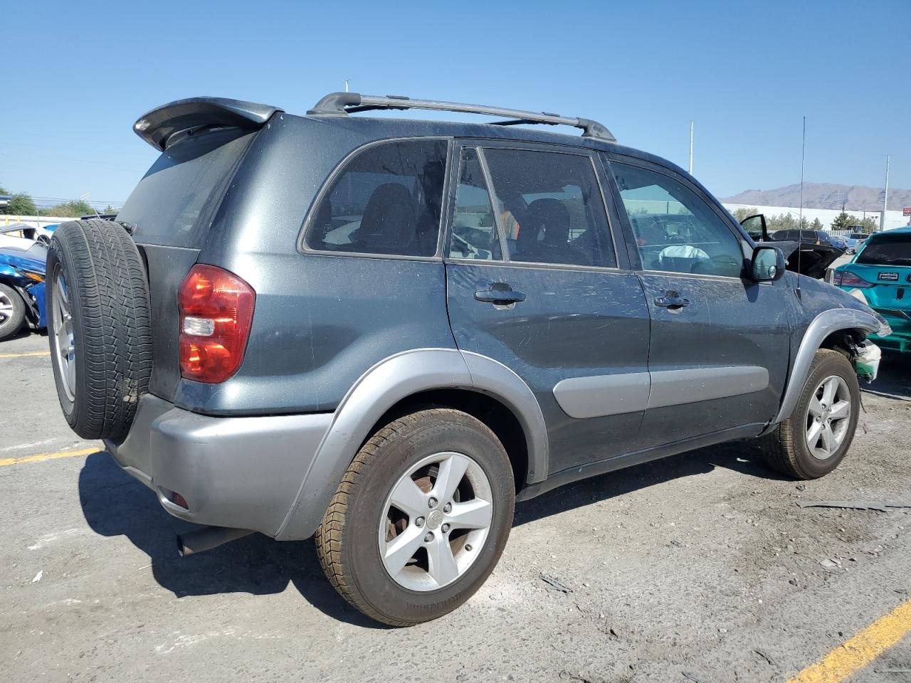 2004 Toyota Rav4 - Image 3