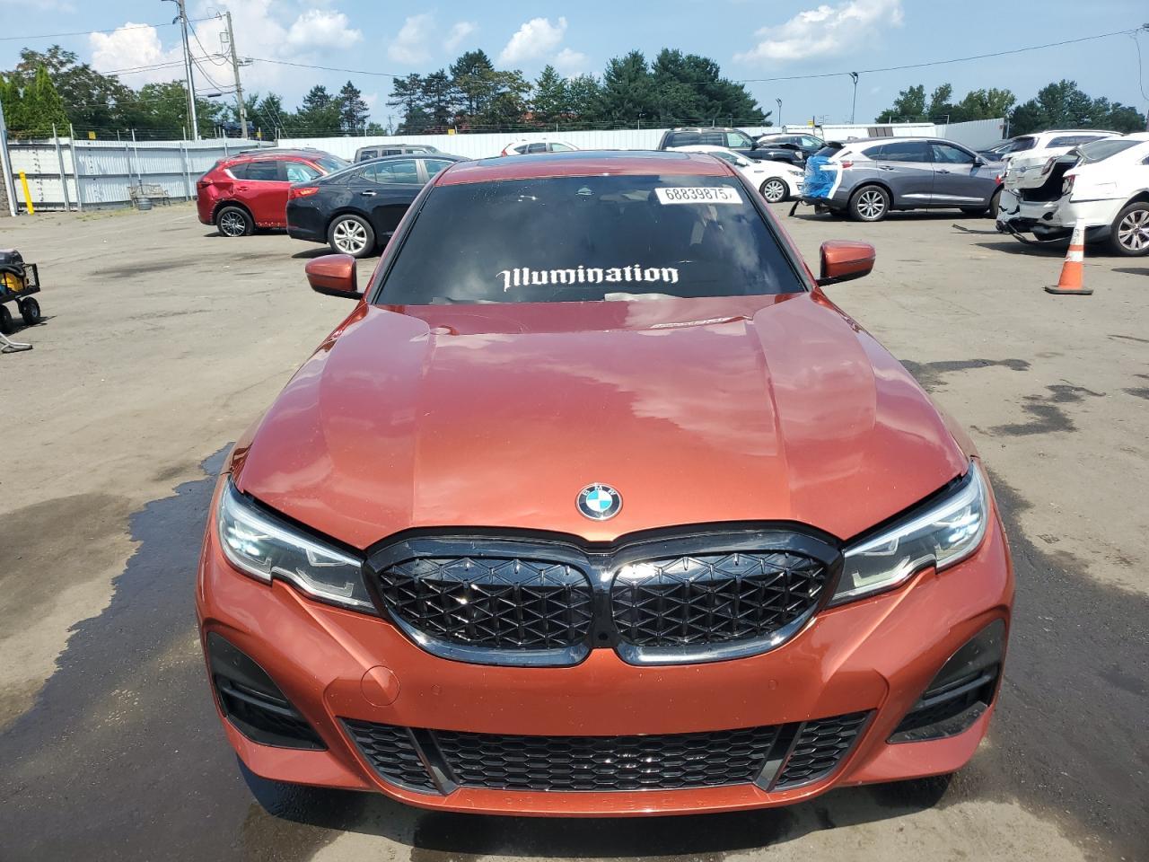 2021 BMW 330Xi - Фото 5