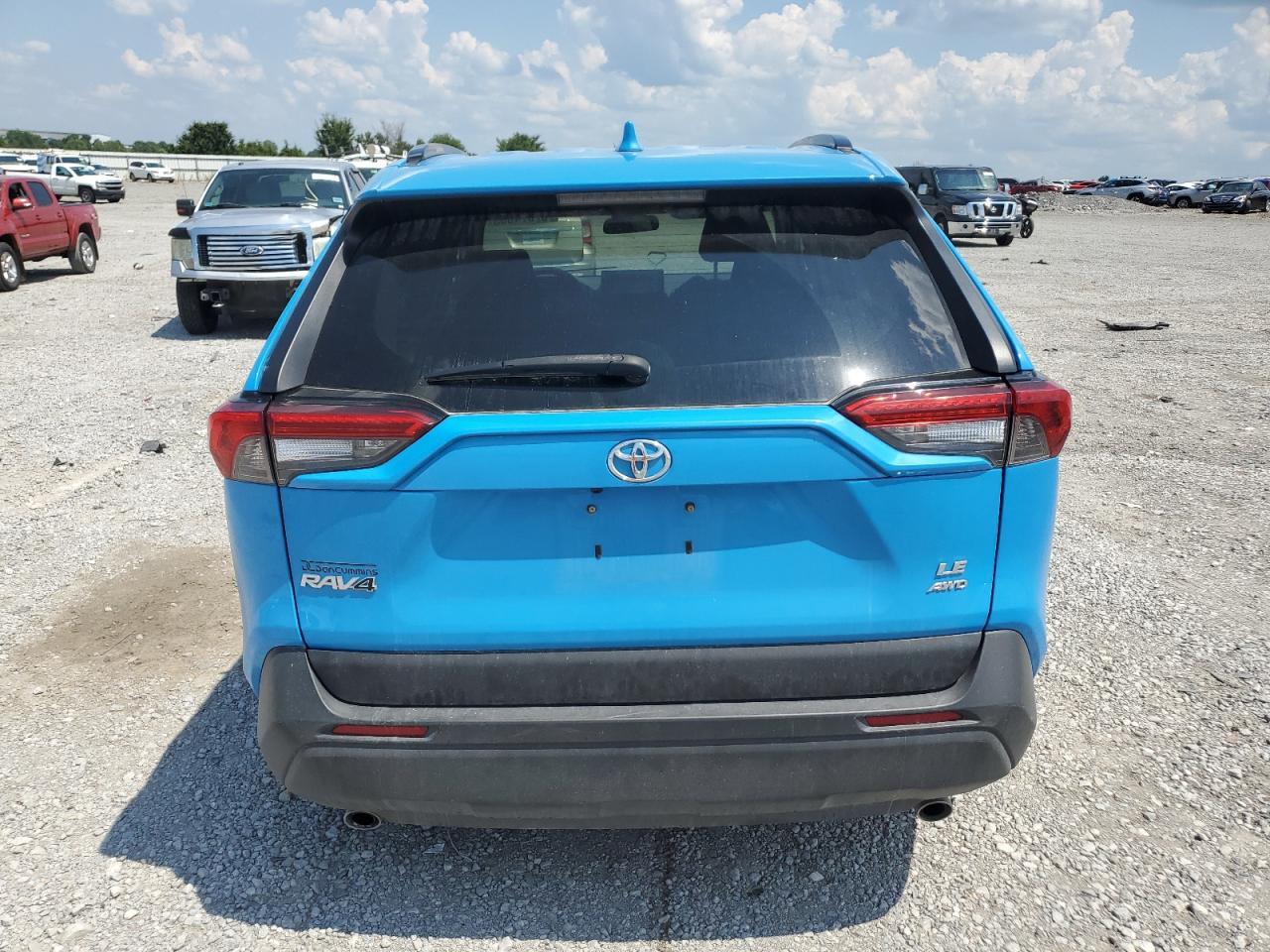 2020 Toyota Rav4 Le - Фото 6