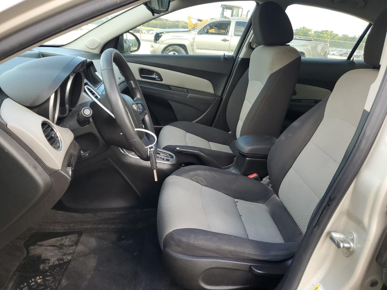 2013 Chevrolet Cruze Ls - Фото 7