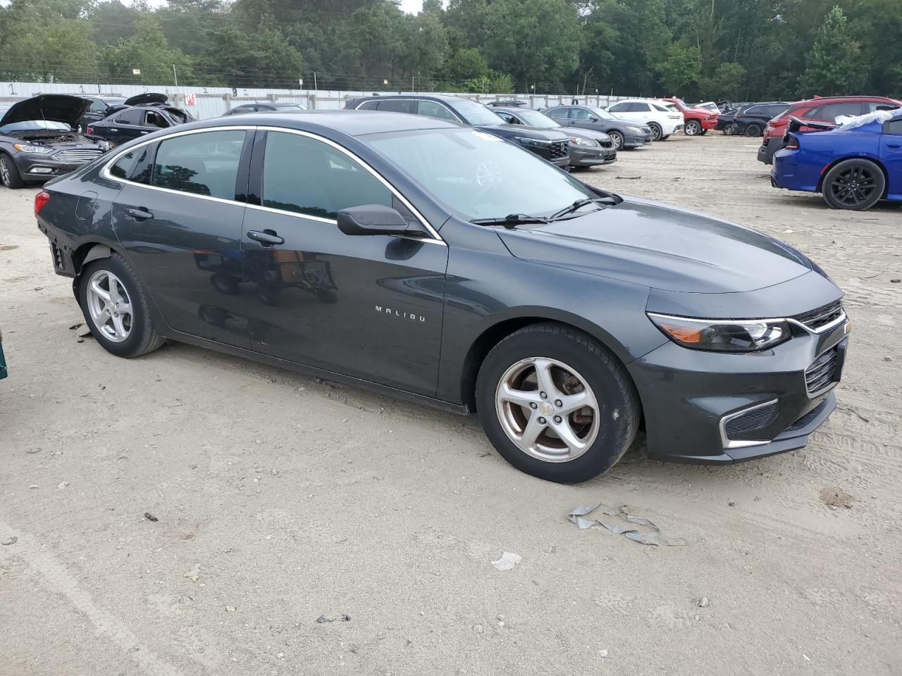 2017 Chevrolet Malibu Ls - Фото 4