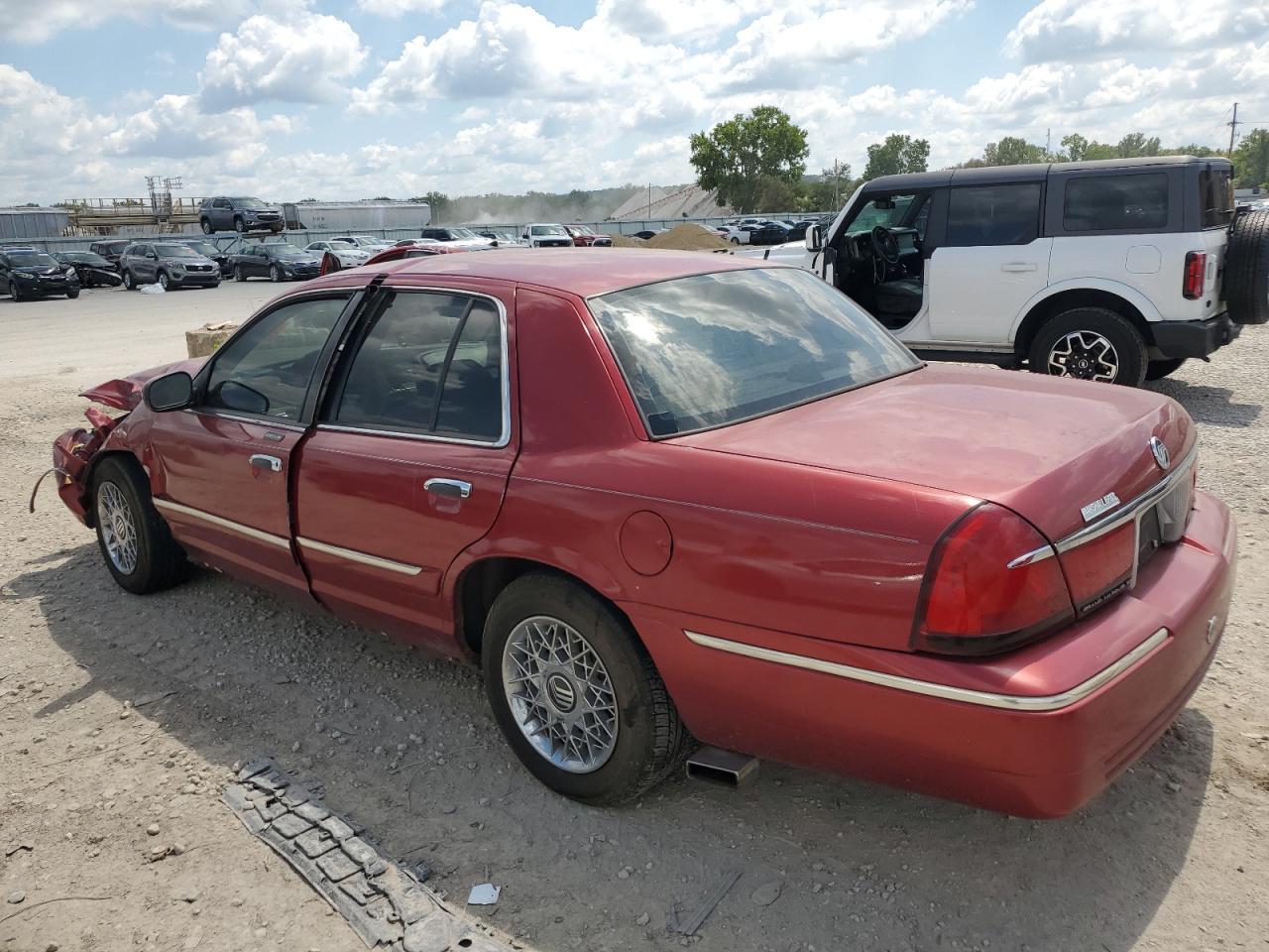 1999 Mercury Grand Marquis Gs - Image 2