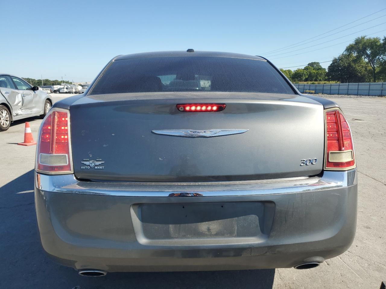2011 Chrysler 300 Limited - Фото 6