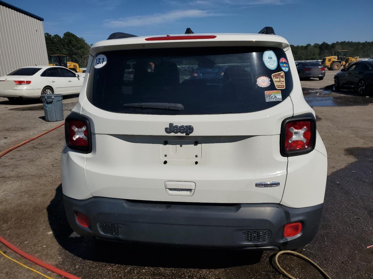2019 Jeep Renegade Latitude - Фото 6