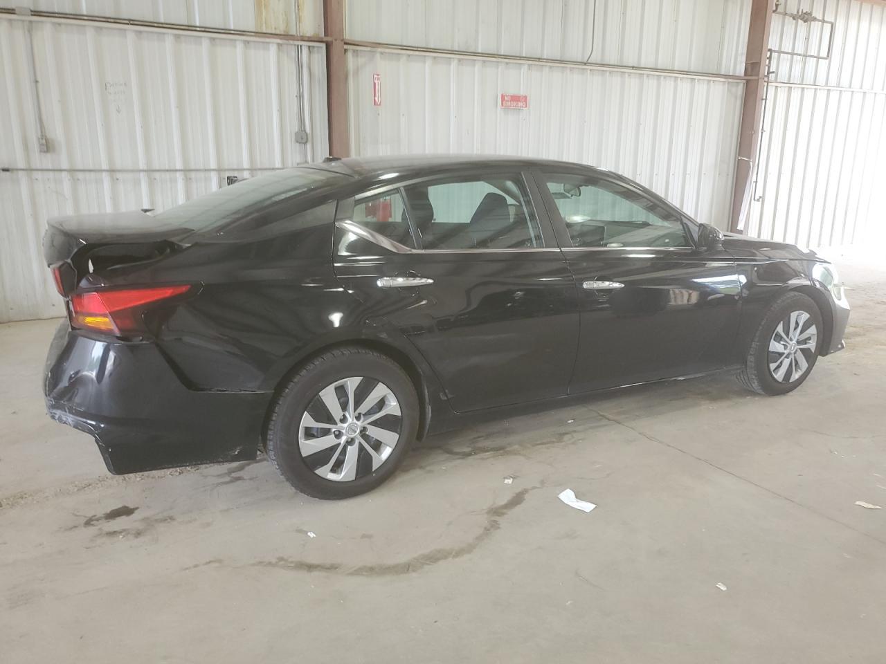 2020 Nissan Altima S - Фото 3