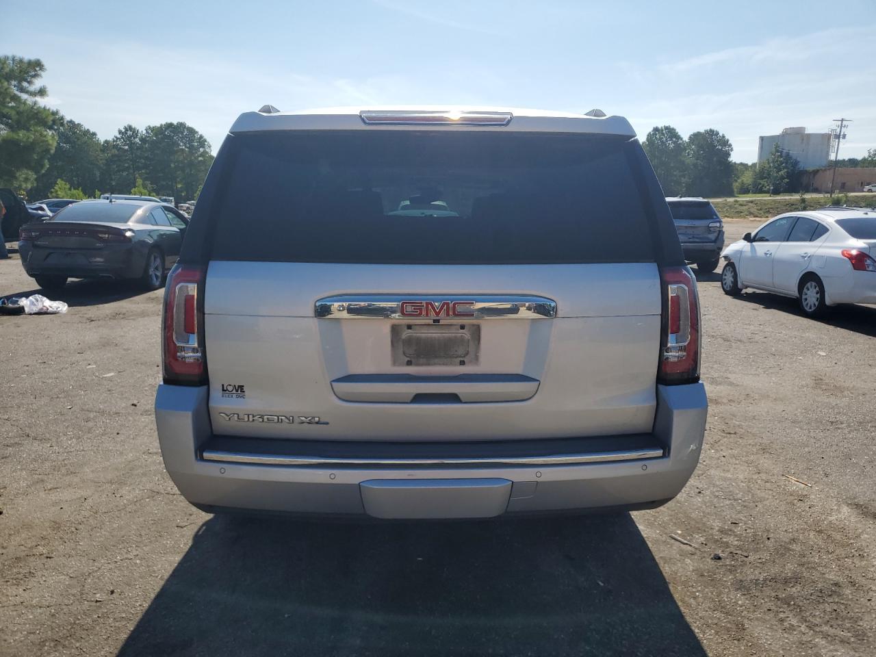 2019 GMC Yukon Xl Denali - Image 6
