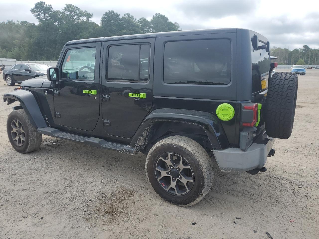 2017 Jeep Wrangler Unlimited Sahara - Фото 2