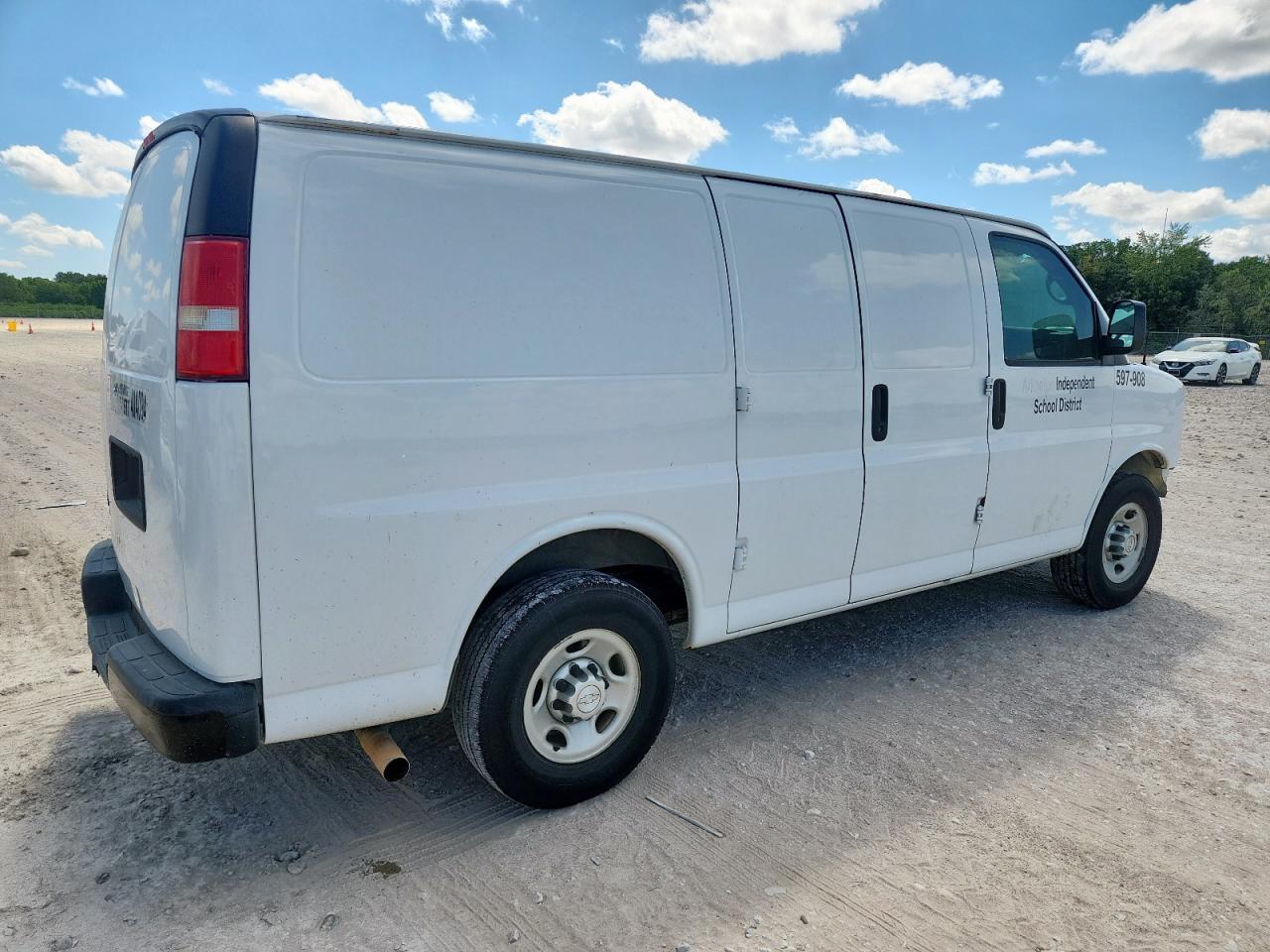 2015 Chevrolet Express G2500 - Image 3