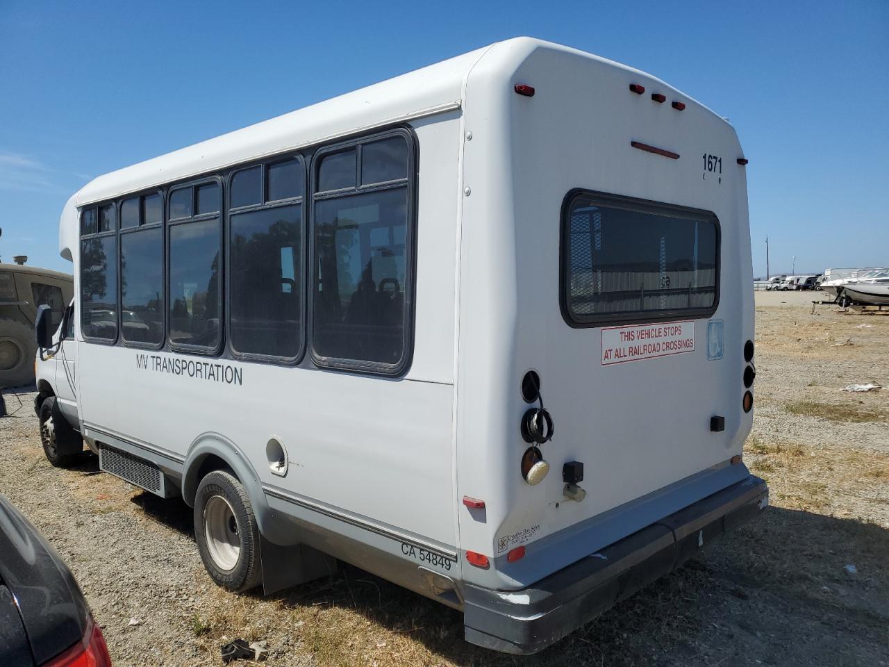 2007 Ford Econoline - Transit Vehicles Transit Bus - Фото 2