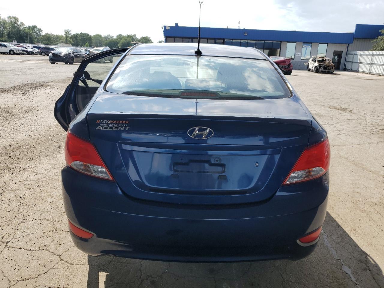 2017 Hyundai Accent Se - Фото 6