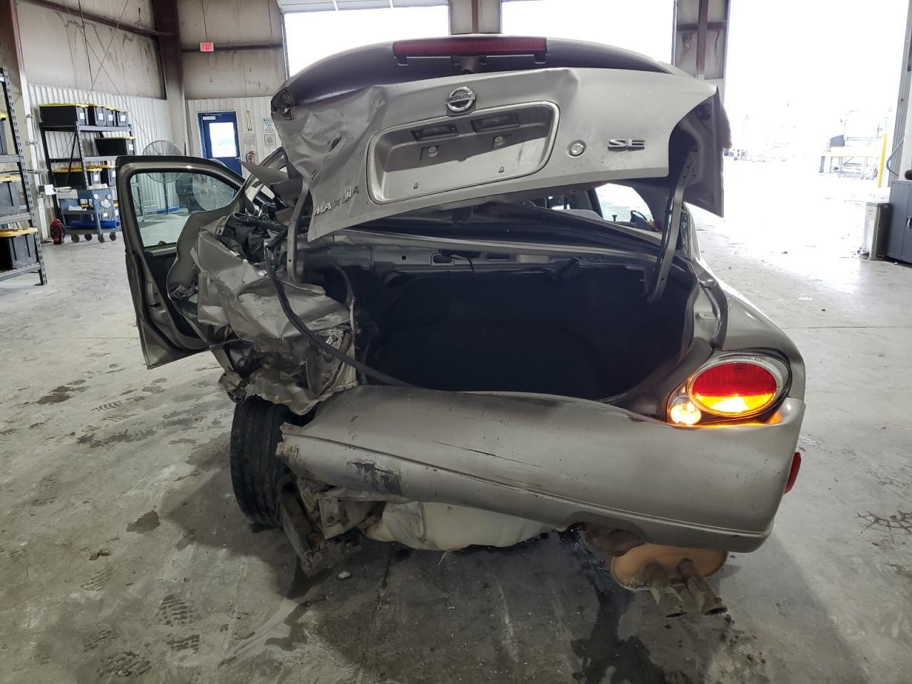 2002 Nissan Maxima Gle - Фото 6