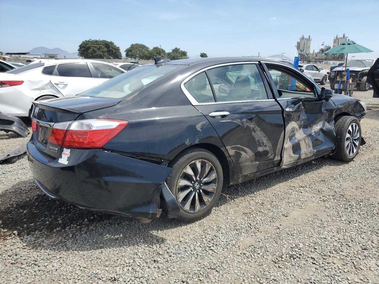 2015 Honda Accord Touring Hybrid - Фото 3