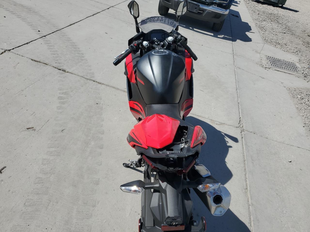 2025 Kawasaki Ex500 - Фото 6
