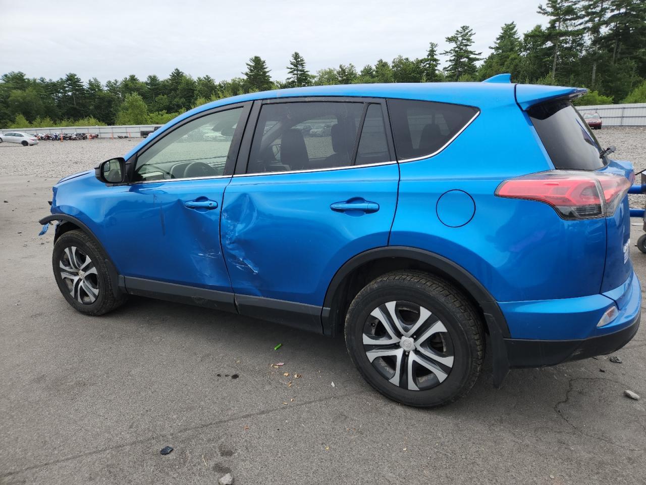 2018 Toyota Rav4 Le - Image 2