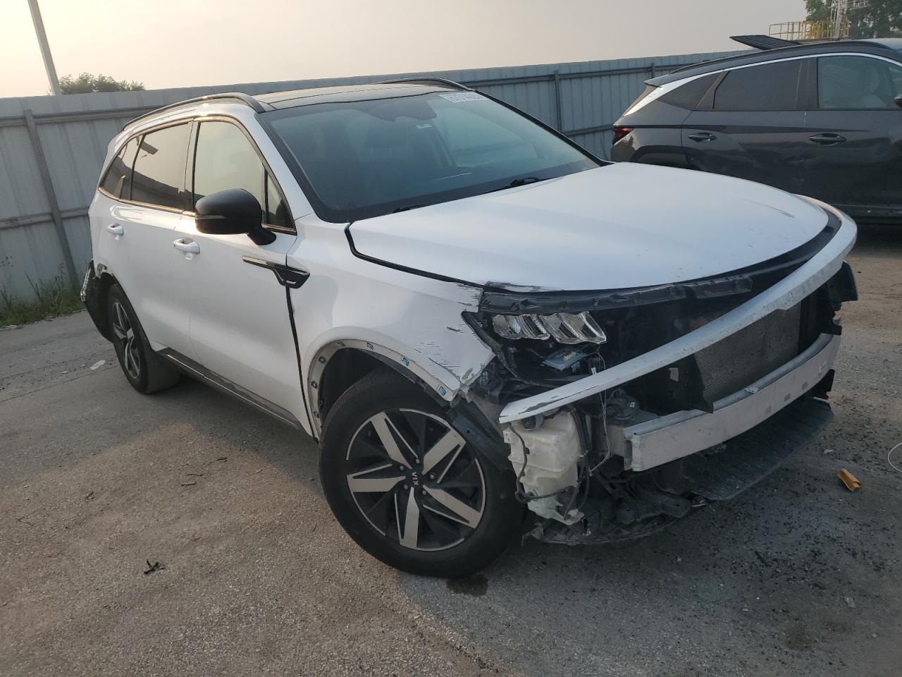 2021 Kia Sorento S - Image 4