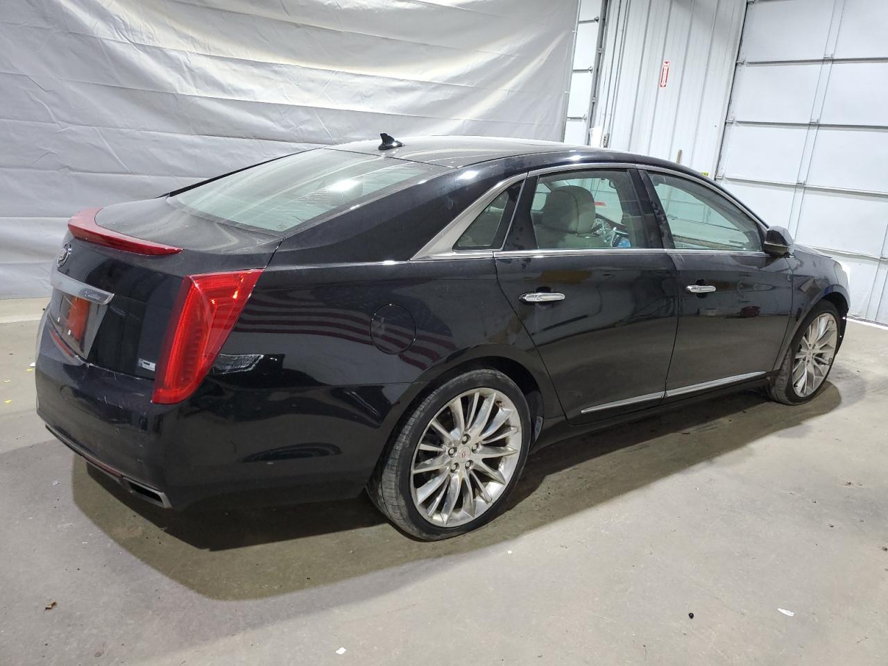 2013 Cadillac Xts Platinum - Image 3