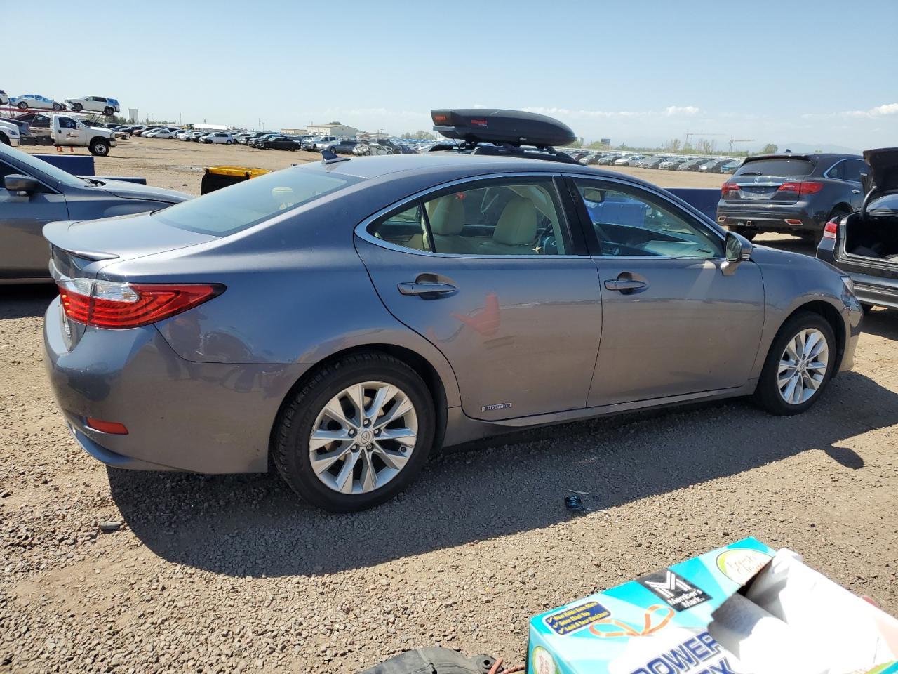 2013 Lexus Es 300H - Фото 3