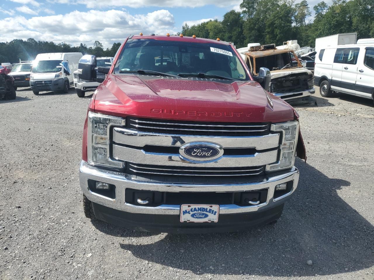 2017 Ford F-350 Super Duty Drw Crew Cab - Фото 5