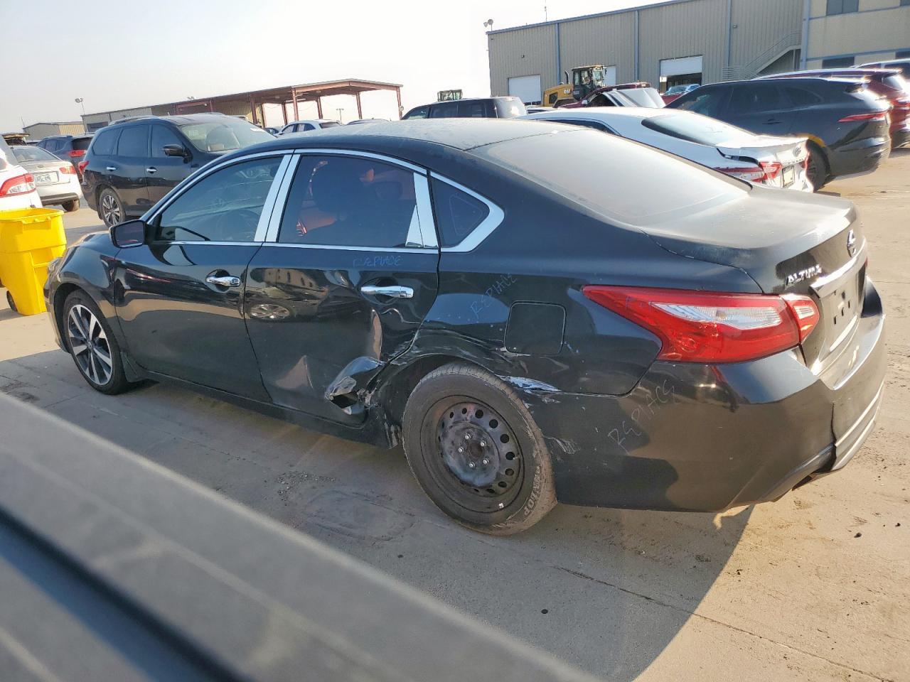 2016 Nissan Altima 2.5 - Image 2