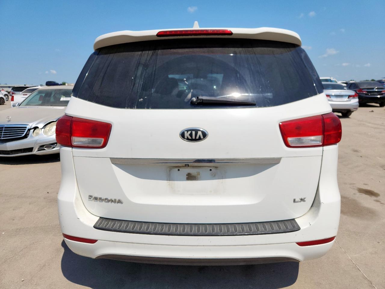 2015 Kia Sedona Lx - Фото 6