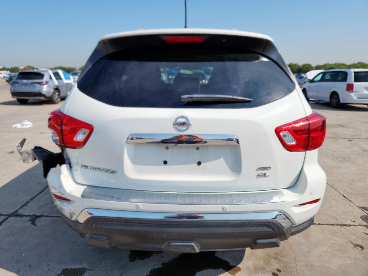 2017 Nissan Pathfinder S - Фото 6