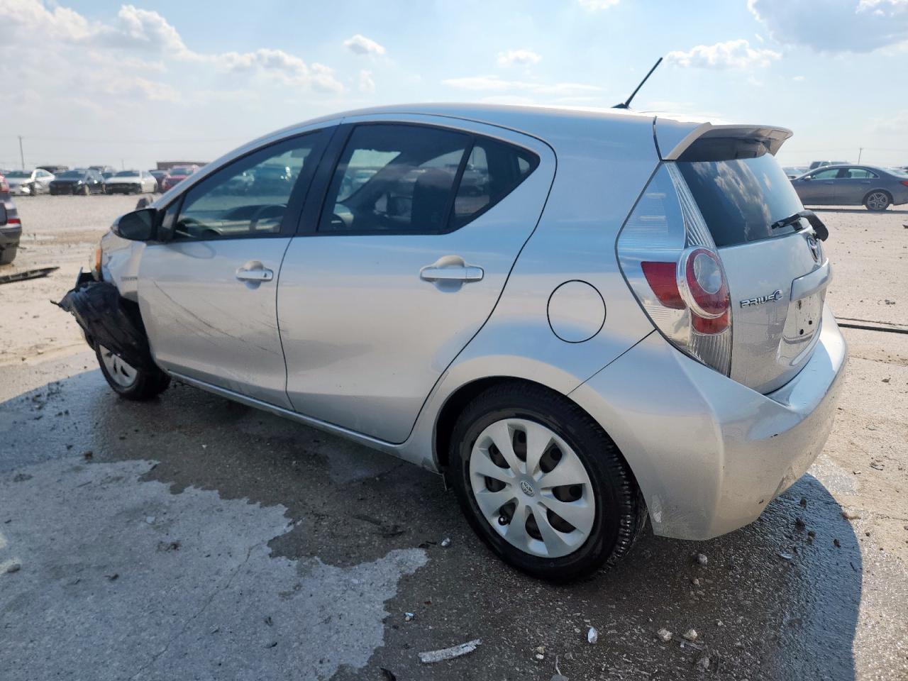 2013 Toyota Prius C - Image 2