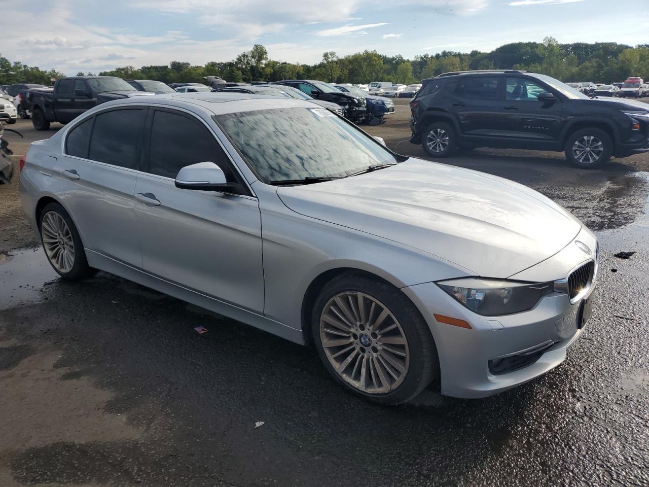 2013 BMW 328 Xi Sulev - Image 4