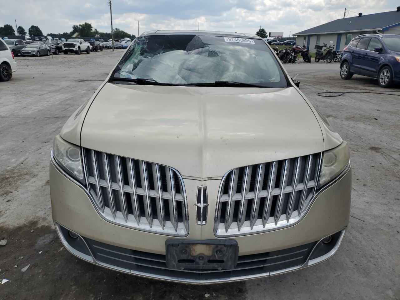 2011 Lincoln Mkt - Image 5