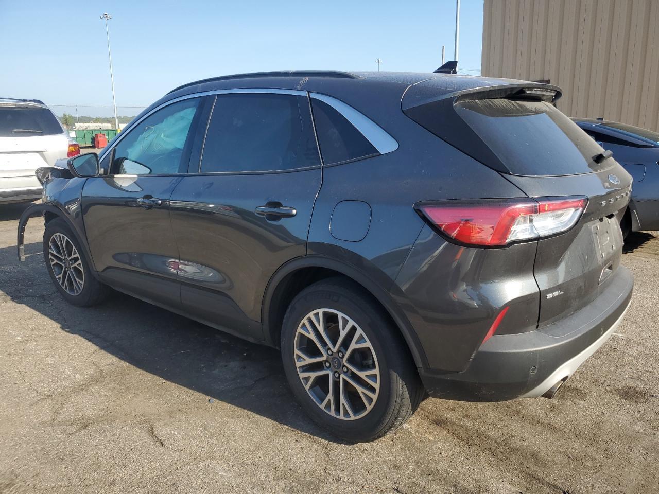 2020 Ford Escape Sel - Фото 2