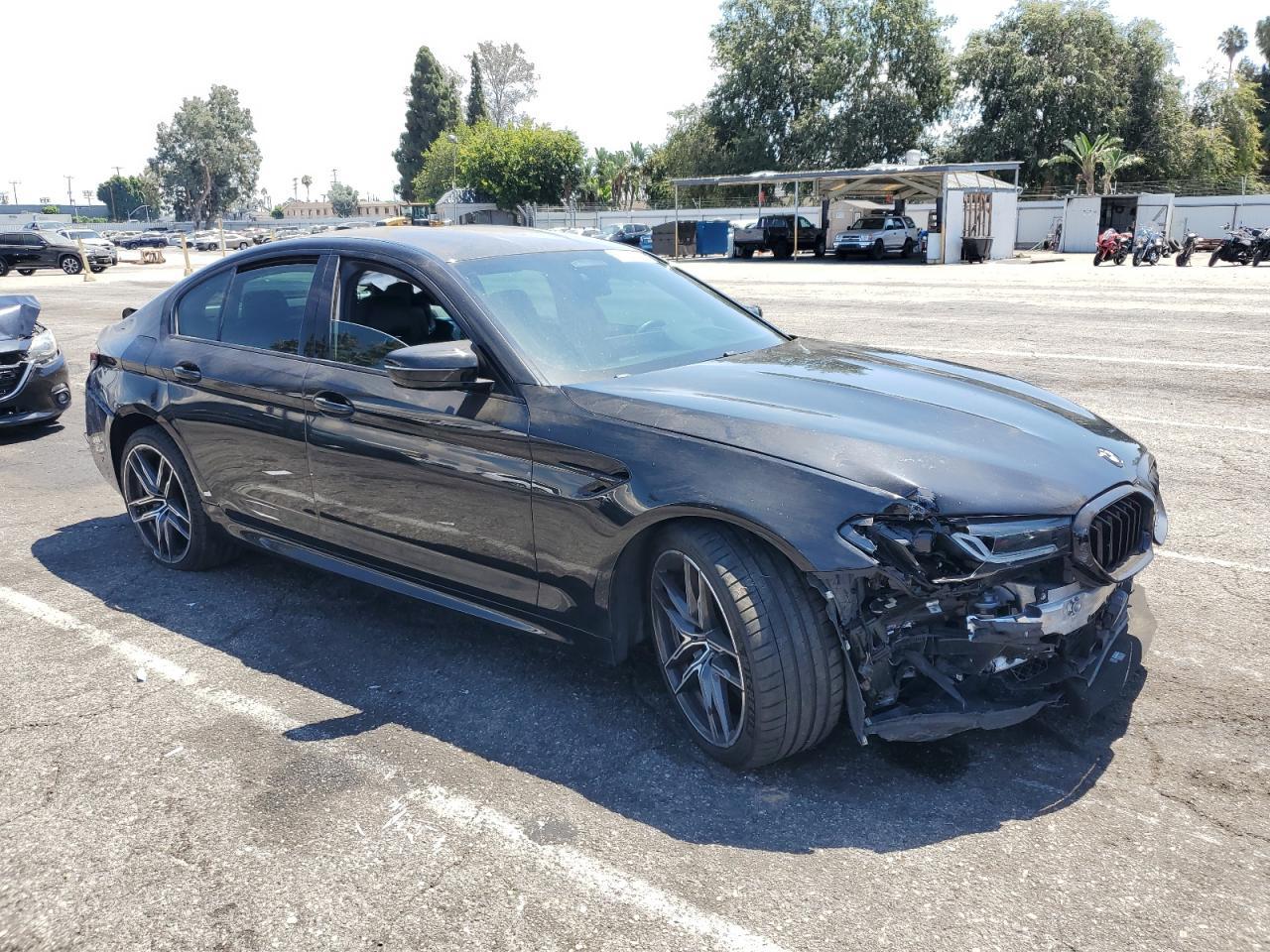 2023 BMW M5 - Фото 4