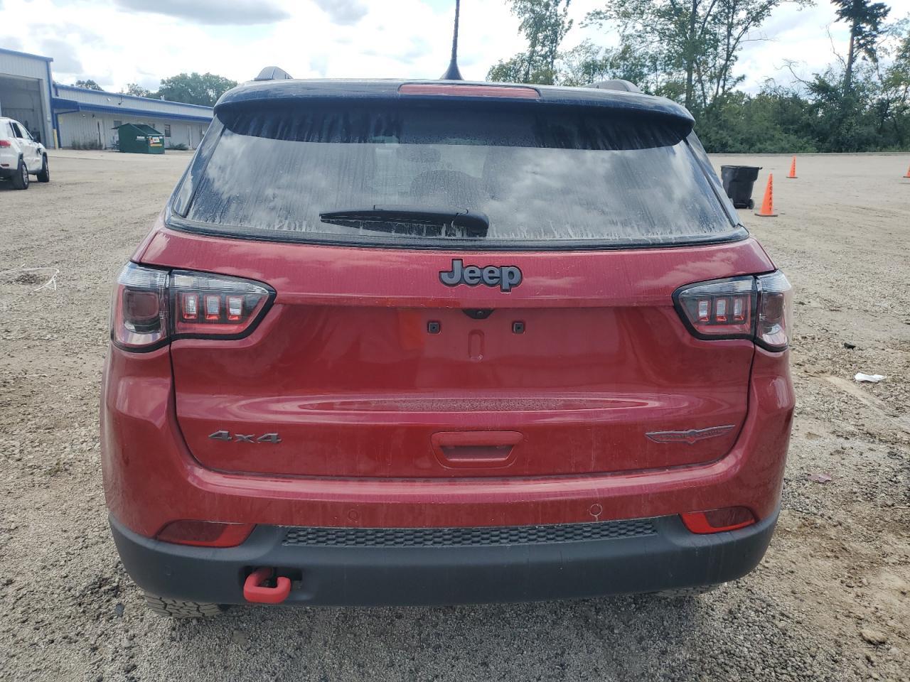 2025 Jeep Compass Trailhawk - Фото 6