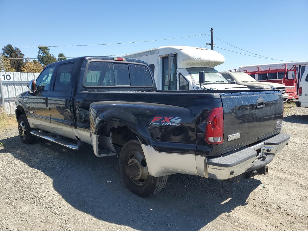 2006 Ford F350 Super Duty - Фото 2