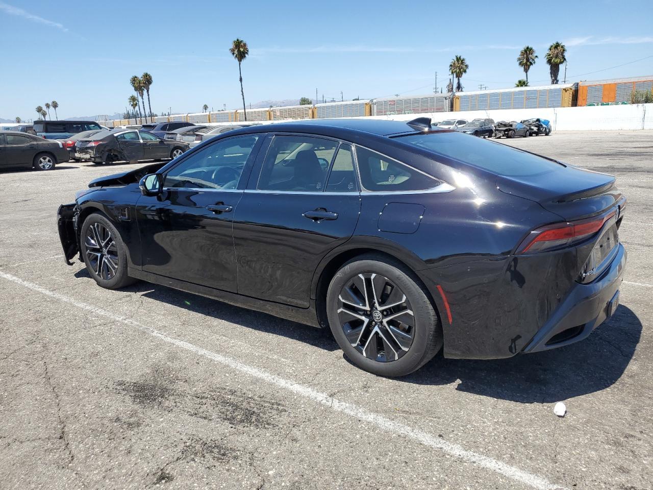 2023 Toyota Mirai Xle - Image 2