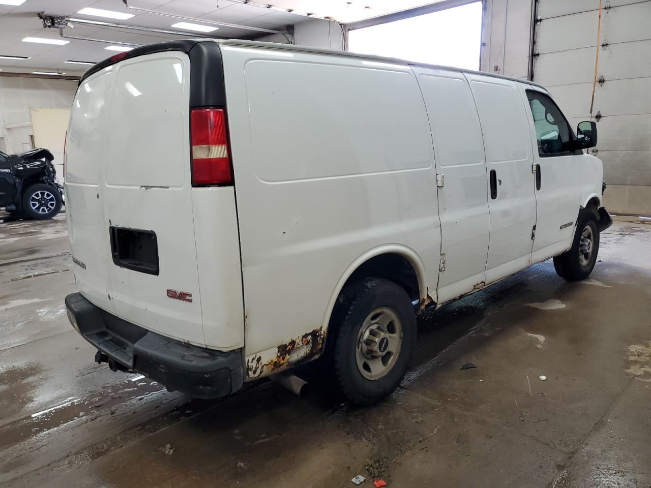 2006 GMC Savana G2500 - Image 3