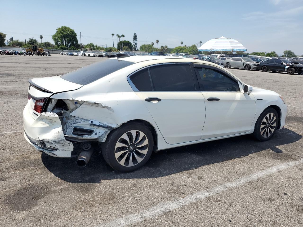 2017 Honda Accord Hybrid - Фото 3